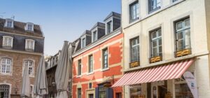 Das Bild zeigt einen Teil der Aachener Altstadt und steht symbolisch für das Thema „Flohmarkt Aachen“.