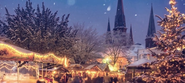 Das Bild zeigt einen Weihnachtsmarkt in Niedersachsen.